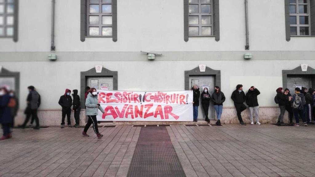 Desalojo edificio La Molinera