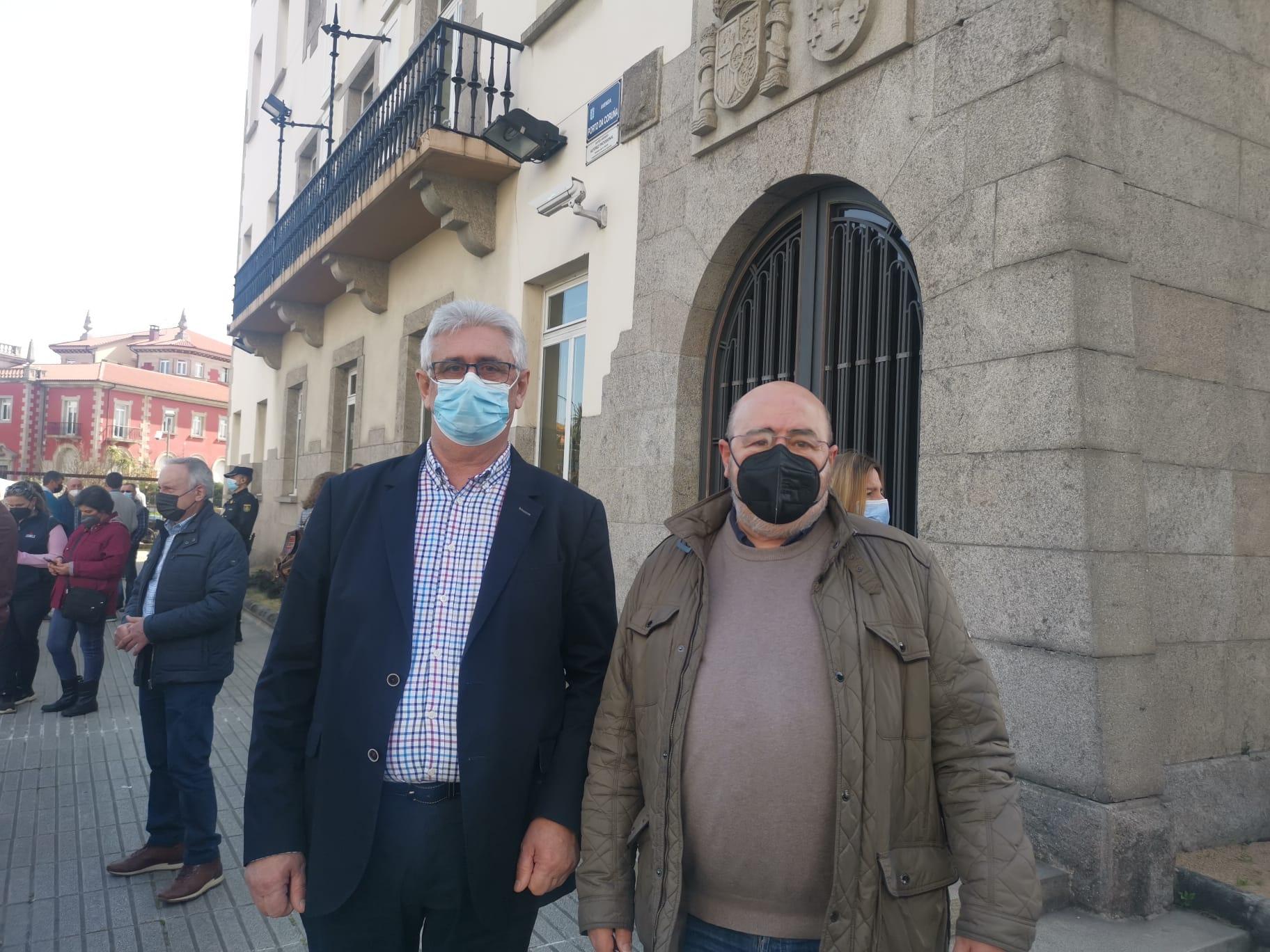 El secretario xeral de Unións Agrarias de Galicia, Roberto García, y el presidente de Federación gallega de productores de porcino (Fegapor), José Antonio Vidal (Quincemil).
