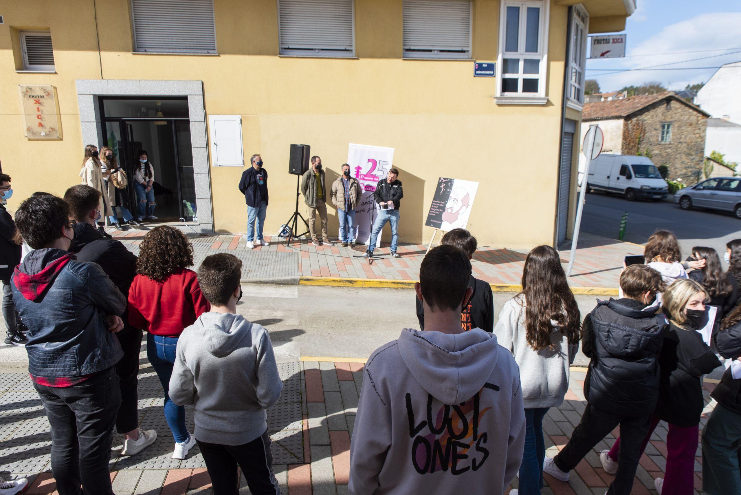 Homenaje a Uxío Novoneyra por el Día Mundial de la Poesía (Concello de Carral).
