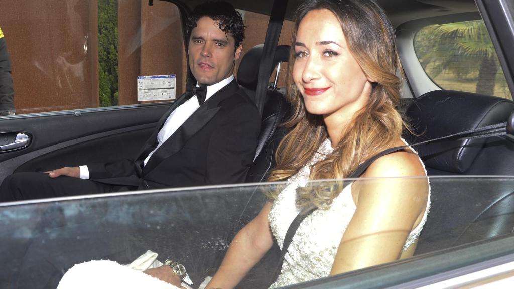 Miguel Abellán junto a su pareja, Beatriz Sáenz de Miera, el día de la presentación oficial de la pareja en la boda de Fonsi Nieto y Marta Castro, en 2017.