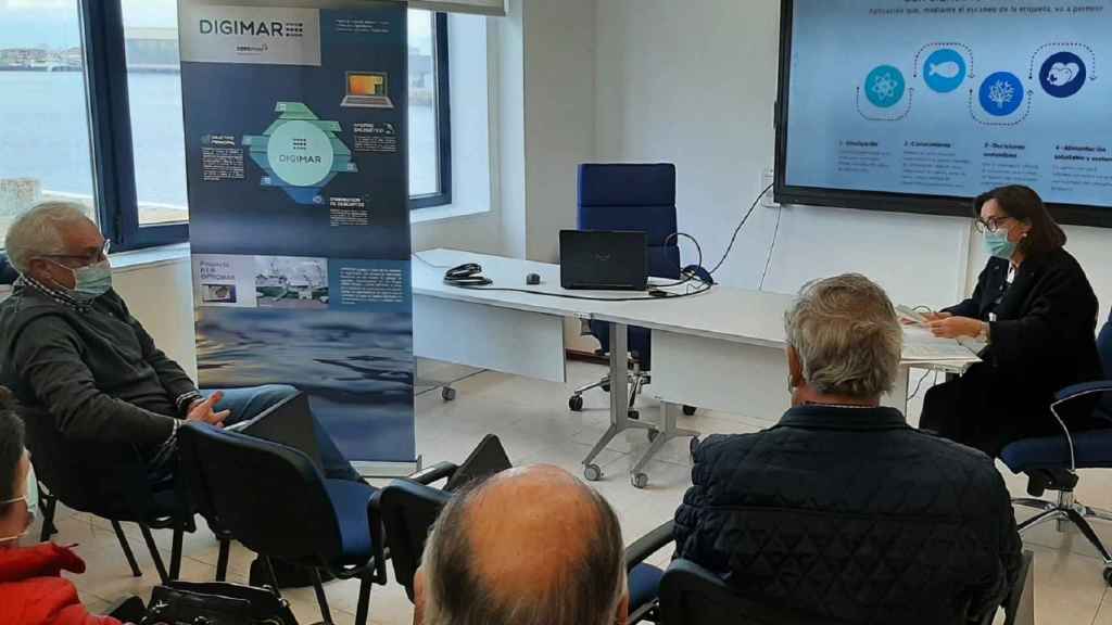 Maica Larriba durante su reunión con Opromar.