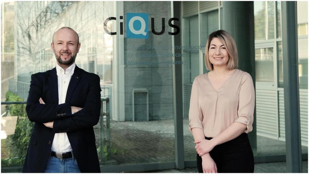 Los investigadores Javier Montenegro ye Giulia Salluce.