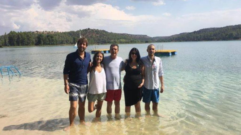 El juez con su familia en las Lagunas de Ruidera.