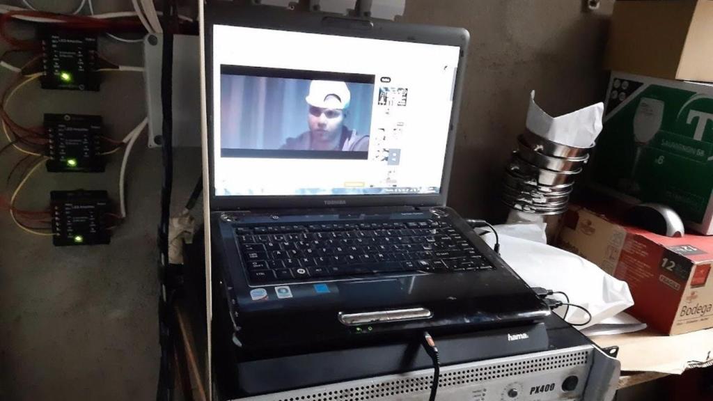 Aparato reproductor de música interceptado en un local sin autorización en Lugo.