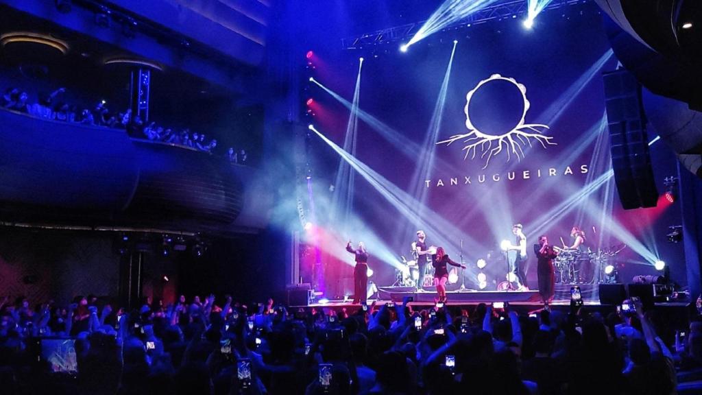 Tanxugueiras inició ayer en la Sala Pelícano de A Coruña su gira Midas.