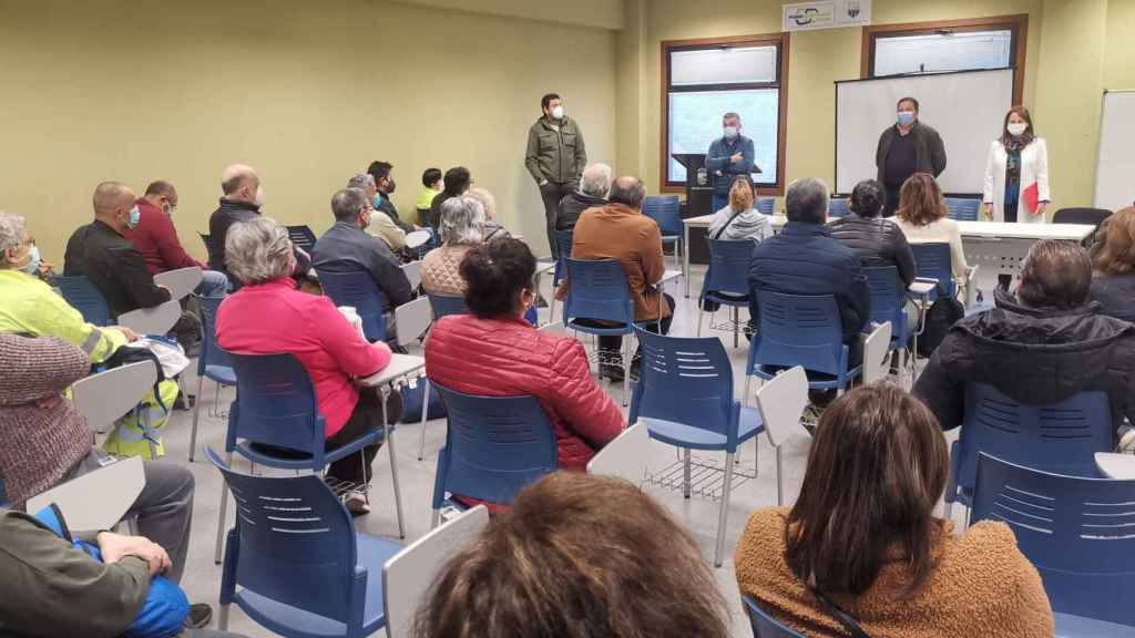 Bienvenida del alcalde de O Porriño a los nuevos trabajadores municipales.