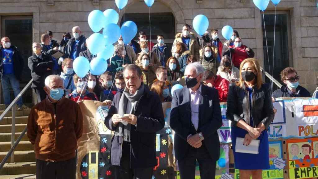 El alcalde en su intervención en el Día de Concienciación del TEA.