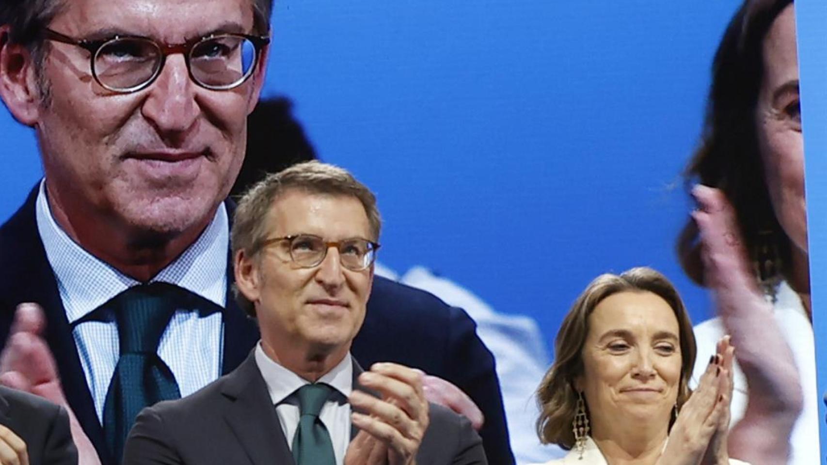 Feijoo y Casado, juntos en el congreso del PP en Sevilla.