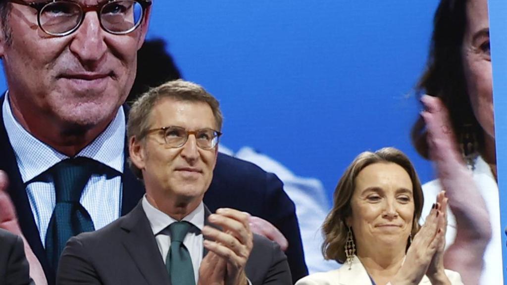 Feijoo y Casado, juntos en el congreso del PP en Sevilla.