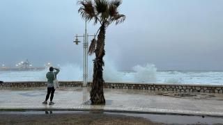 Aviso amarillo en el litoral de Málaga este martes: se espera fuerte viento y oleaje