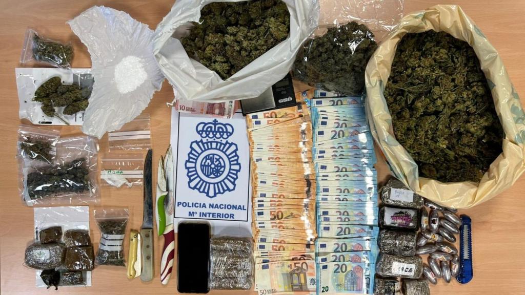 Material sustraído en el registro de la vivienda.