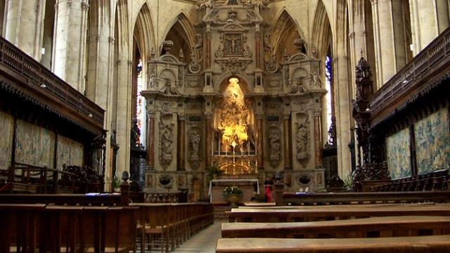 Interior de la catedral Saint Étienne de Toulouse.