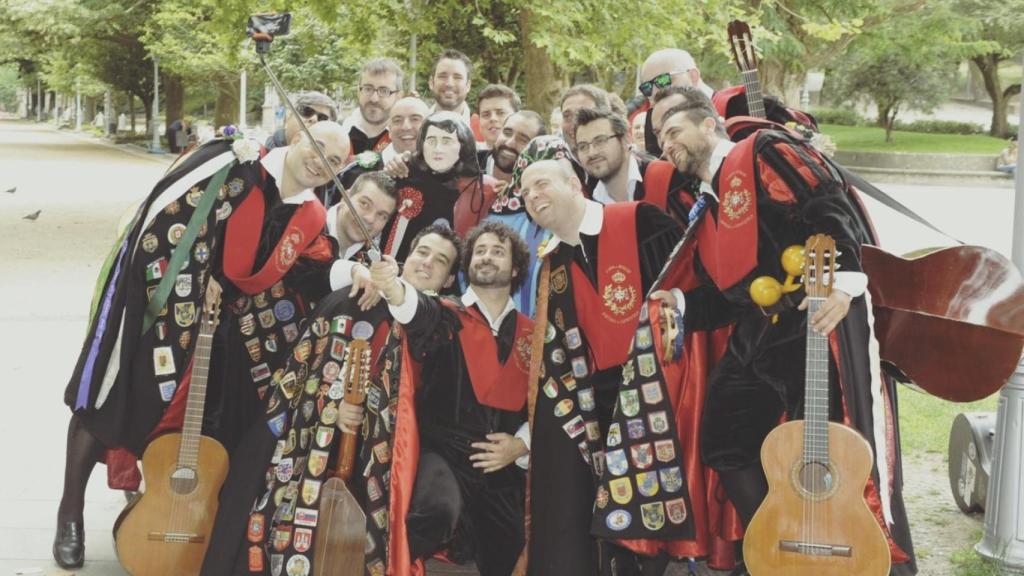 La Tuna de Derecho de Santiago.