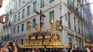 El Cristo de la Clemencia recorre las calles del Centro.