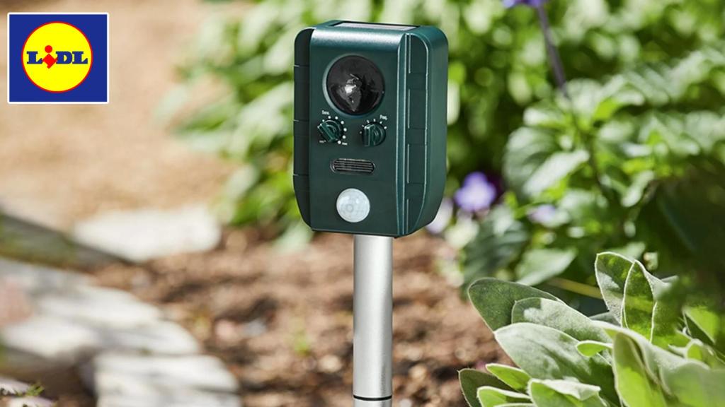 Así es el ahuyentador solar de animales que vende Lidl.