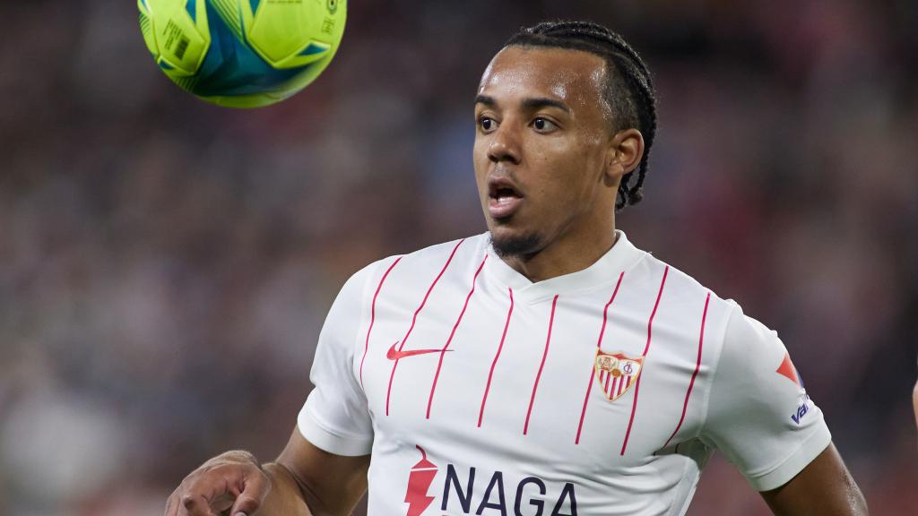 Jules Koundé, en un partido del Sevilla de la temporada 2021/2022