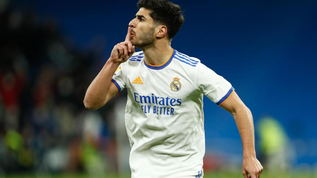 Marco Asensio mandando callar a la grada del Santiago Bernabéu