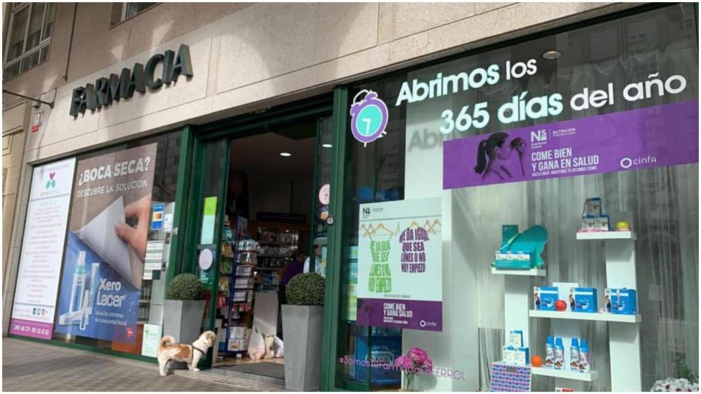 Farmacia de la Avenida de Esteiro.