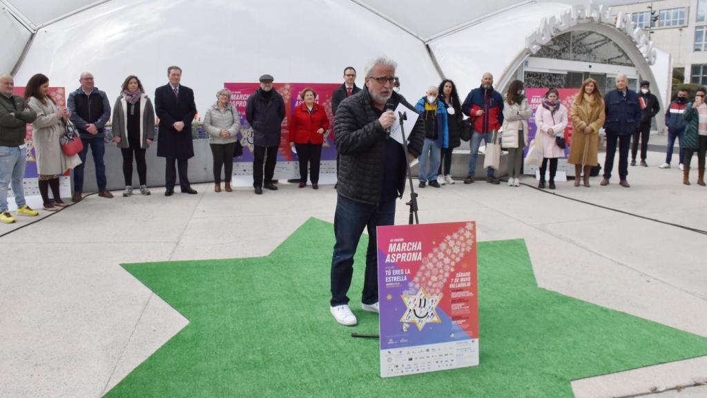 Leo Harlem en la presentación de la Marcha Asprona 2022