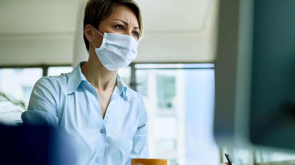 Mascarilla en interiores