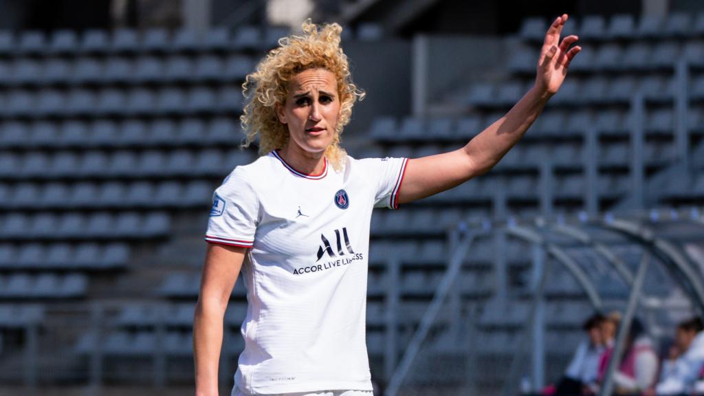 Kheira Hamraoui, en un partido del PSG Femenino de la temporada 2021/2022