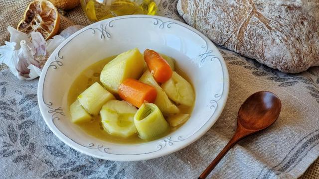 Prepara porrusalda como si fueras vasco con esta receta fácil tradicional