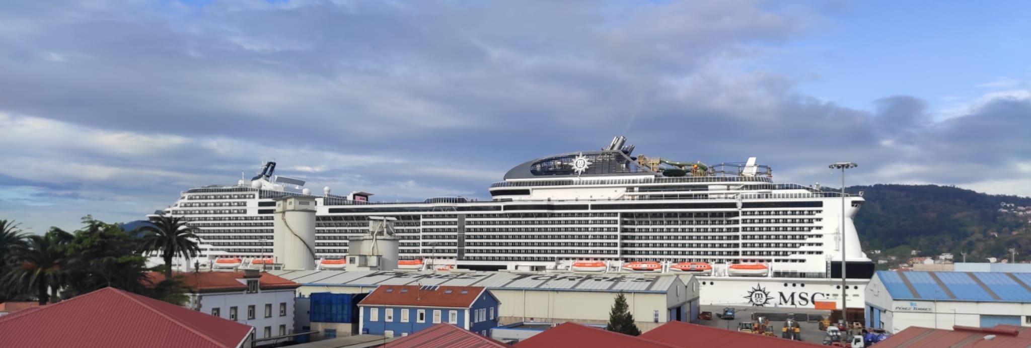 Vista del MSC Virtuosa desde el Baluarte. Foto: Quincemil.