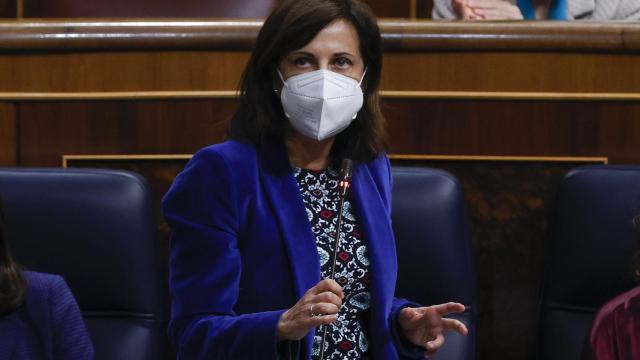 La ministra de Defensa, Margarita Robles durante el Pleno del Congreso celebrado este miércoles.
