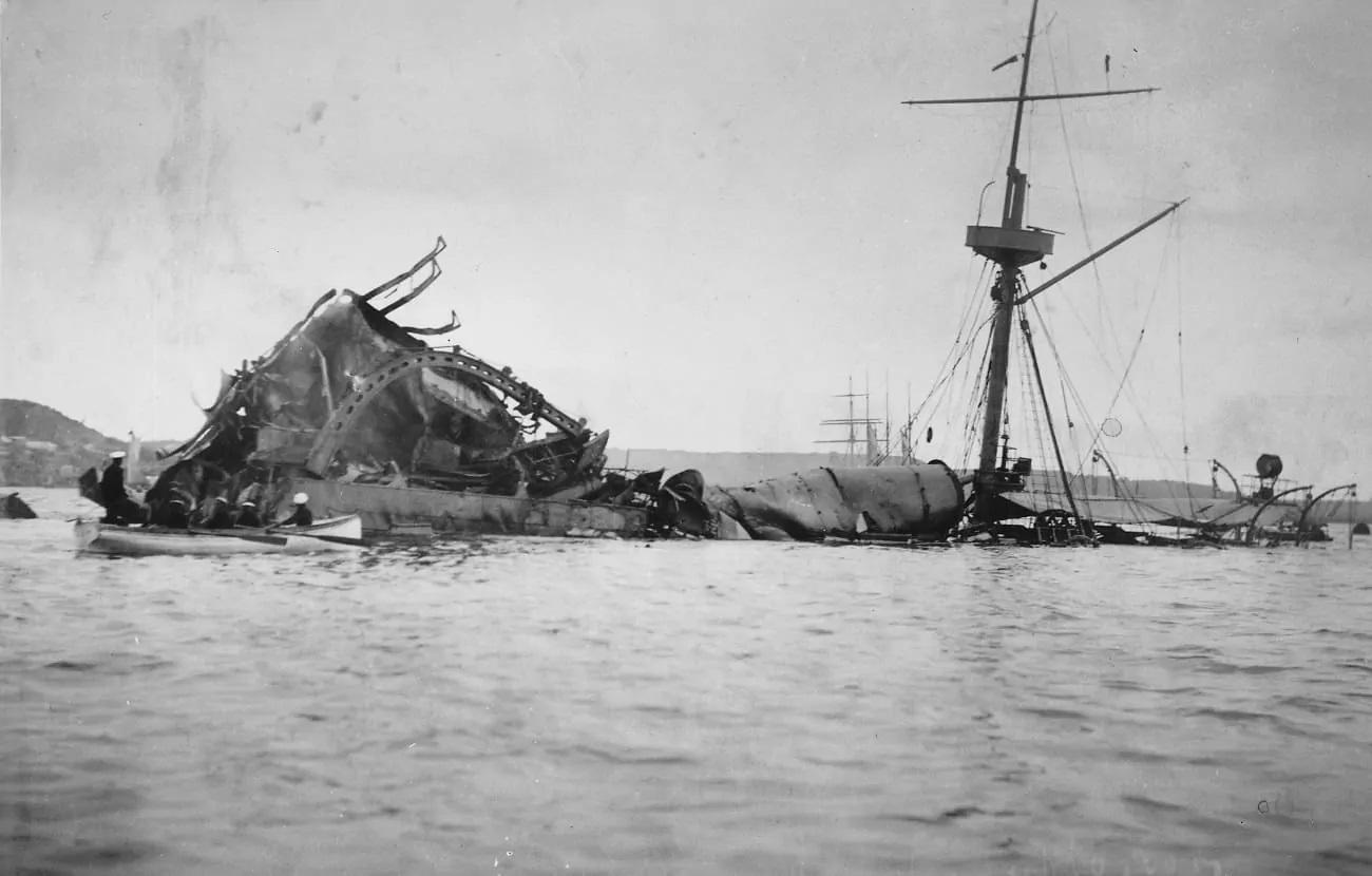 Restos del USS Maine en el Puerto de La Habana. https://elordenmundial.com