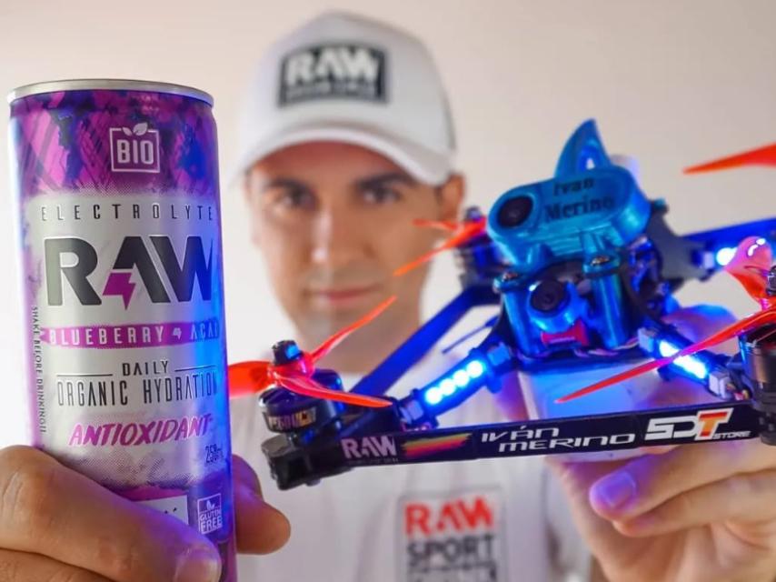 Iván Merino está patrocinado, entre otros, por una bebida energética.