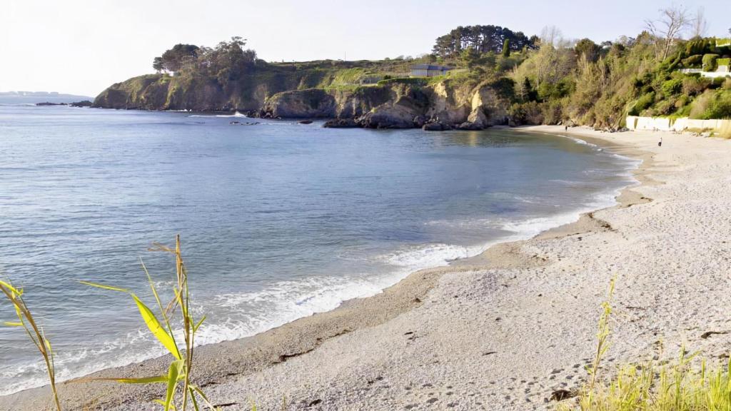Playa Naval de Oleiros.