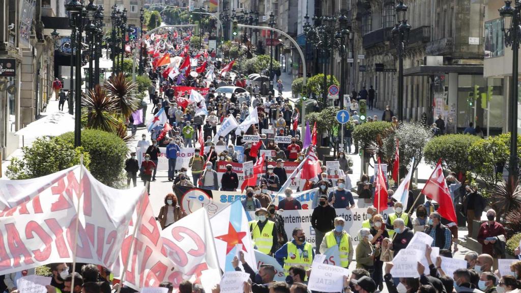 Concentración de sindicatos en Vigo un 1 de mayo.