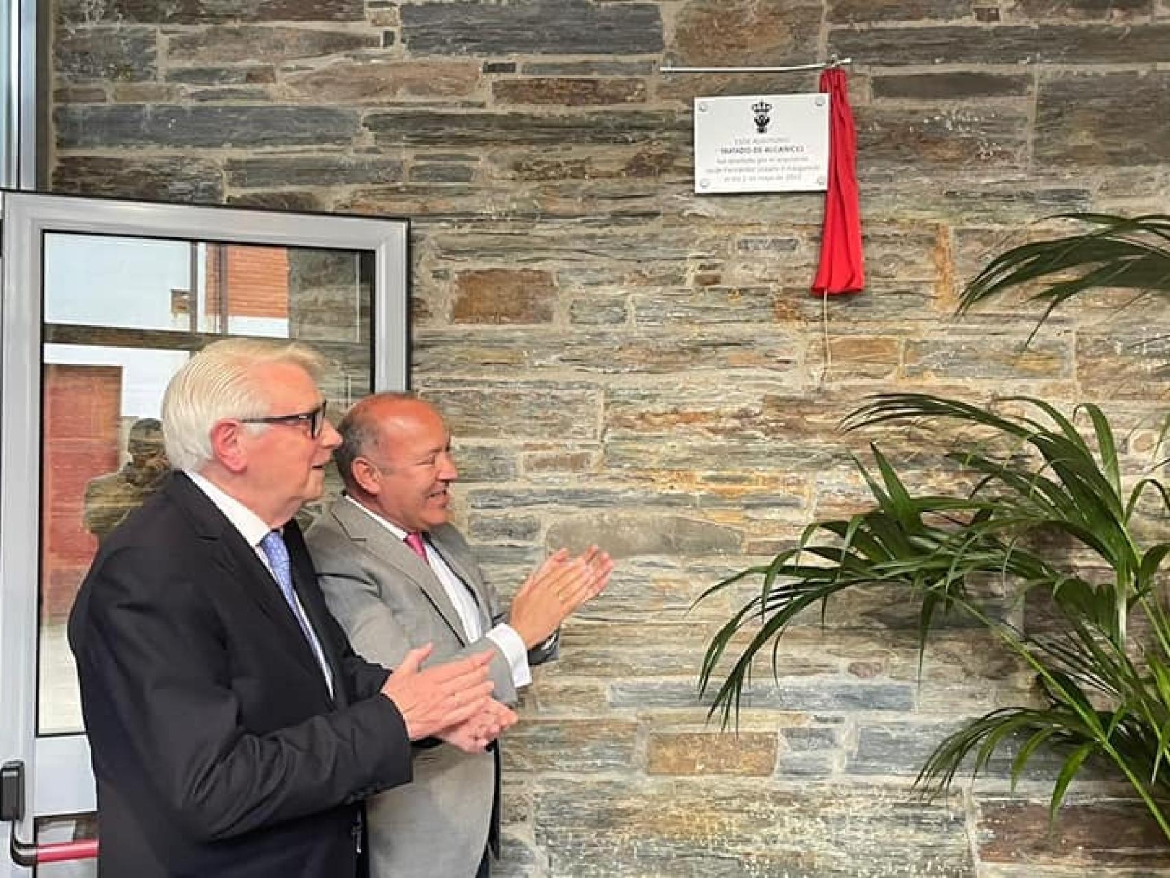 Momento de la inauguración del Auditorio Tratado de Alcañices, este lunes.