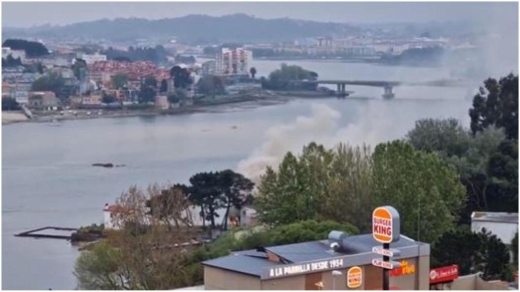 Incendio en Avenida da Pasaxe.