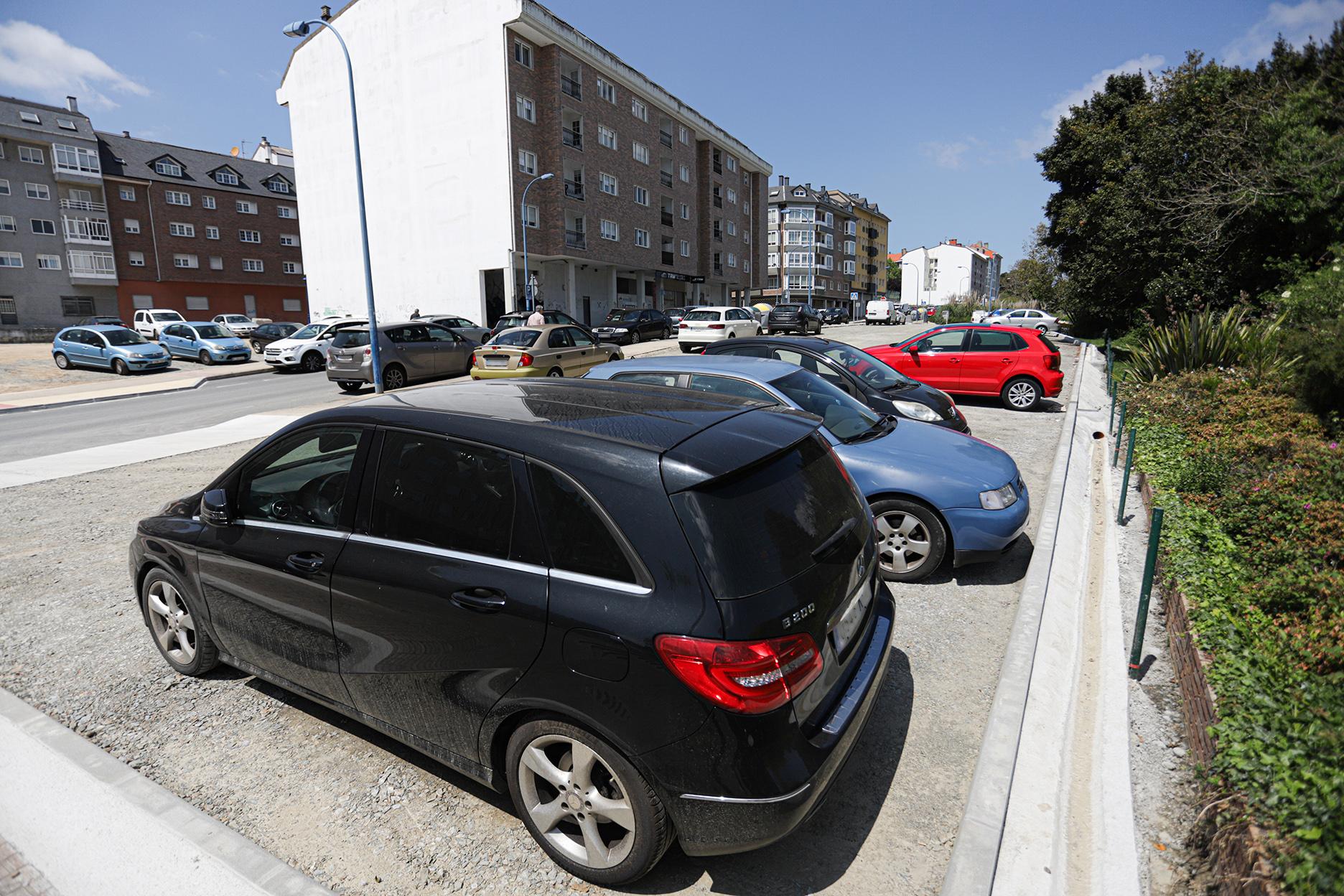 Un aparcamiento provisional en Vilaboa (Concello de Culleredo).