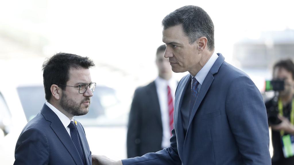 El presidente de la Generalitat, Pere Aragonès, y el del Gobierno, Pedro Sánchez, en Barcelona.