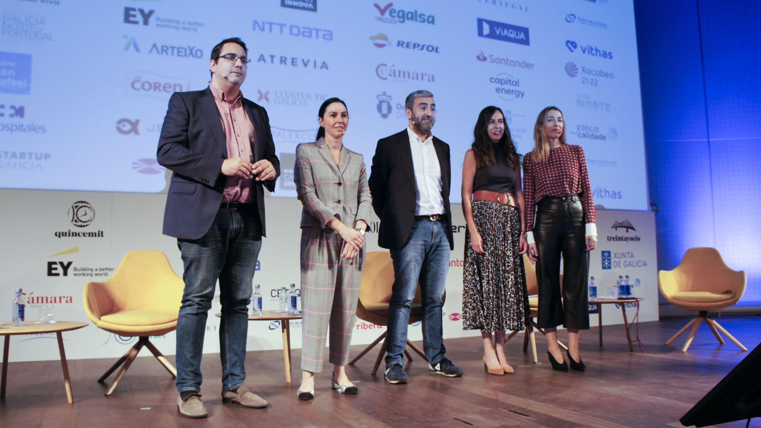 Participantes en la mesa redonda sobre RSE