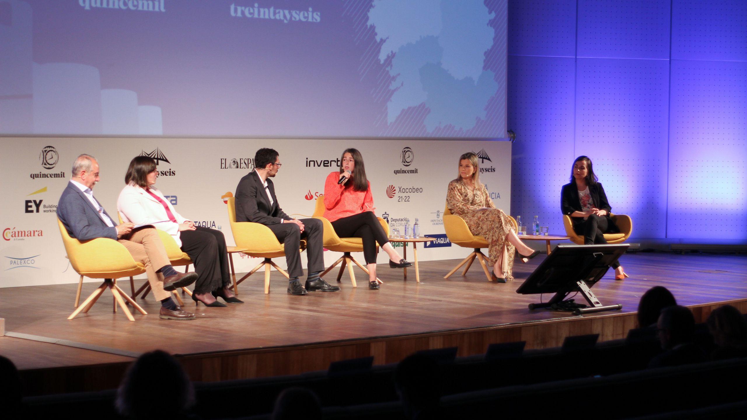 Mesa de inteligencia artificial. Foto: Moviola Audiovisuales