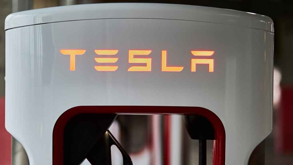 Cargador de Tesla.
