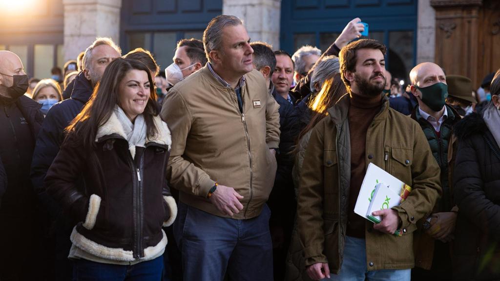 García-Gallardo junto a Macarena Olona y Ortega Smith en Burgos el pasado mes de febrero