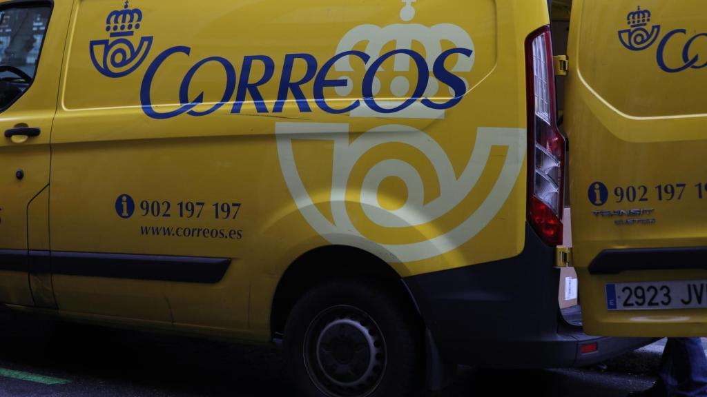Una furgoneta de Correos.