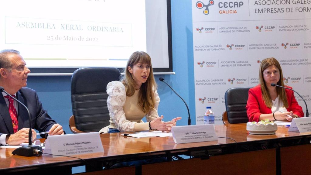 Zeltia Lado, participa en la asamblea de la Asociación Galega de Empresas de Formación.