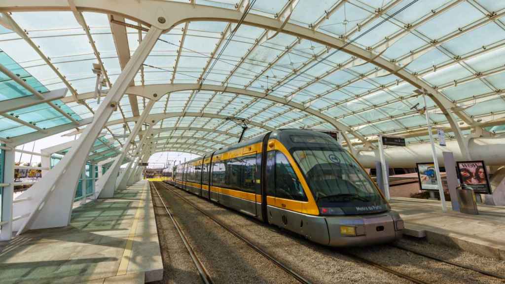 Estación del Aeropuerto de Oporto Francisco Sá Carneiro.