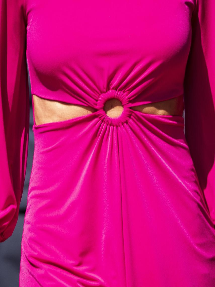 Detalle de los abdominales de la reina Letizia.