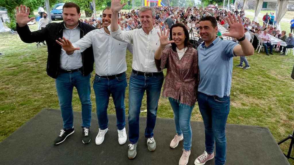 El presidente del PPdeG, Alfonso Rueda, participa en la XV Romaría Popular del Monte Castrove, en Poio (Pontevedra).