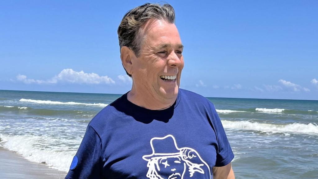 Juan Muñoz en el posado de concursantes de 'Supervivientes'