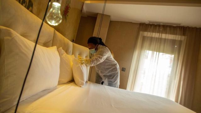 Una camarera de piso, en imagen de archivo.