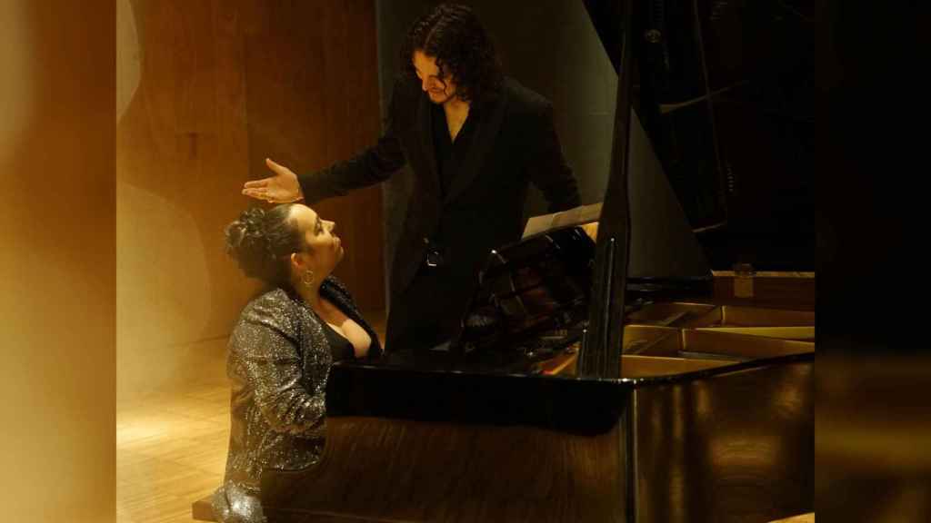 Los letristas del himno, Antonio Barros y Beatriz Gómez.