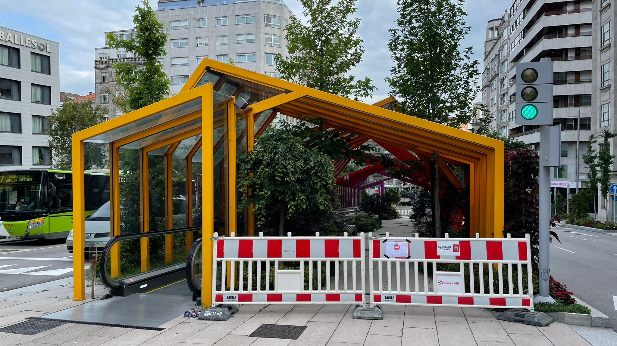 El Concello ha cerrado parte de las rampas de Gran Vía. Foto: Treintayseis