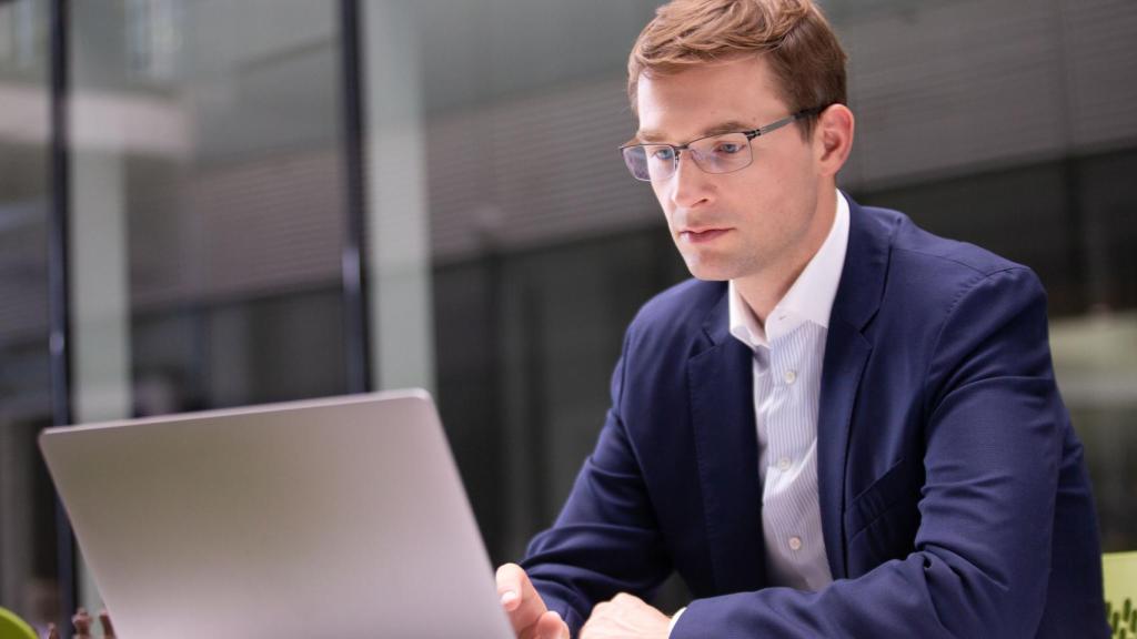 Timur Turlov, CEO de Freedom Holding Corp.